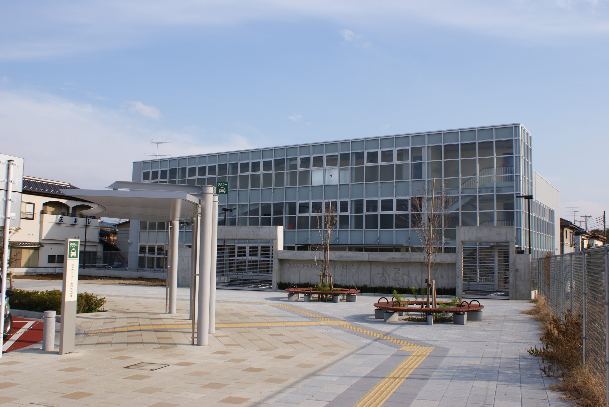 梅郷駅東口市営